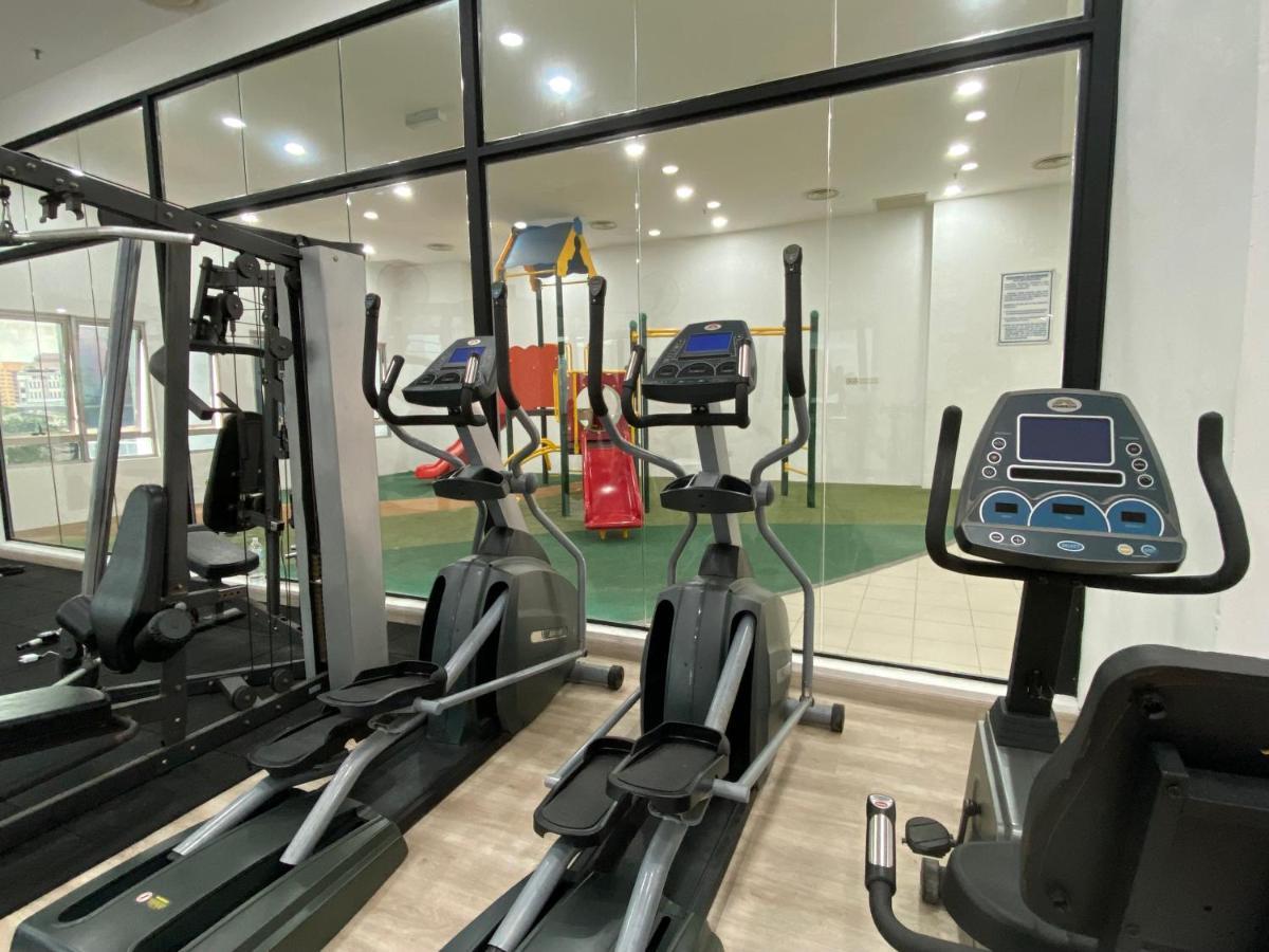 Spacious 2Room+2B*pool+gym*5mins-Time square&LaLaport Kuala Lumpur Exterior foto