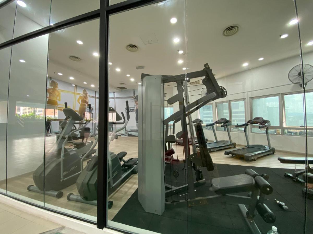 Spacious 2Room+2B*pool+gym*5mins-Time square&LaLaport Kuala Lumpur Exterior foto